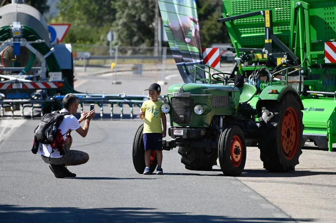 _DSC8810_Easy-Resize.com