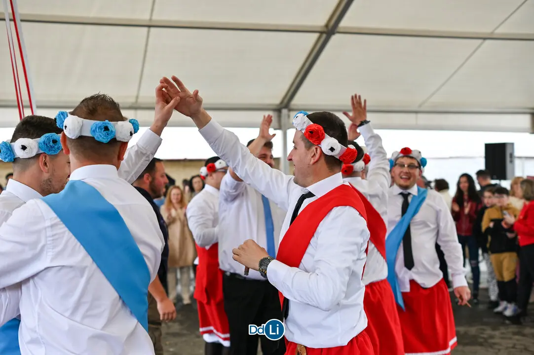 DANZANTES DE LAMAS 25-05