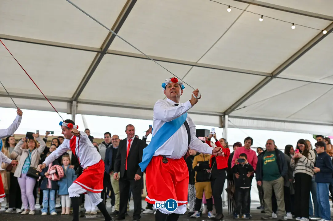 DANZANTES DE LAMAS 25-08