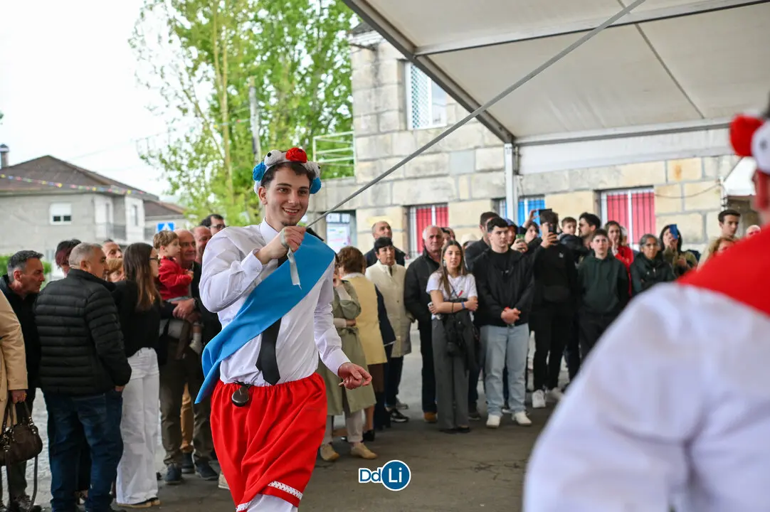 DANZANTES DE LAMAS 25-12