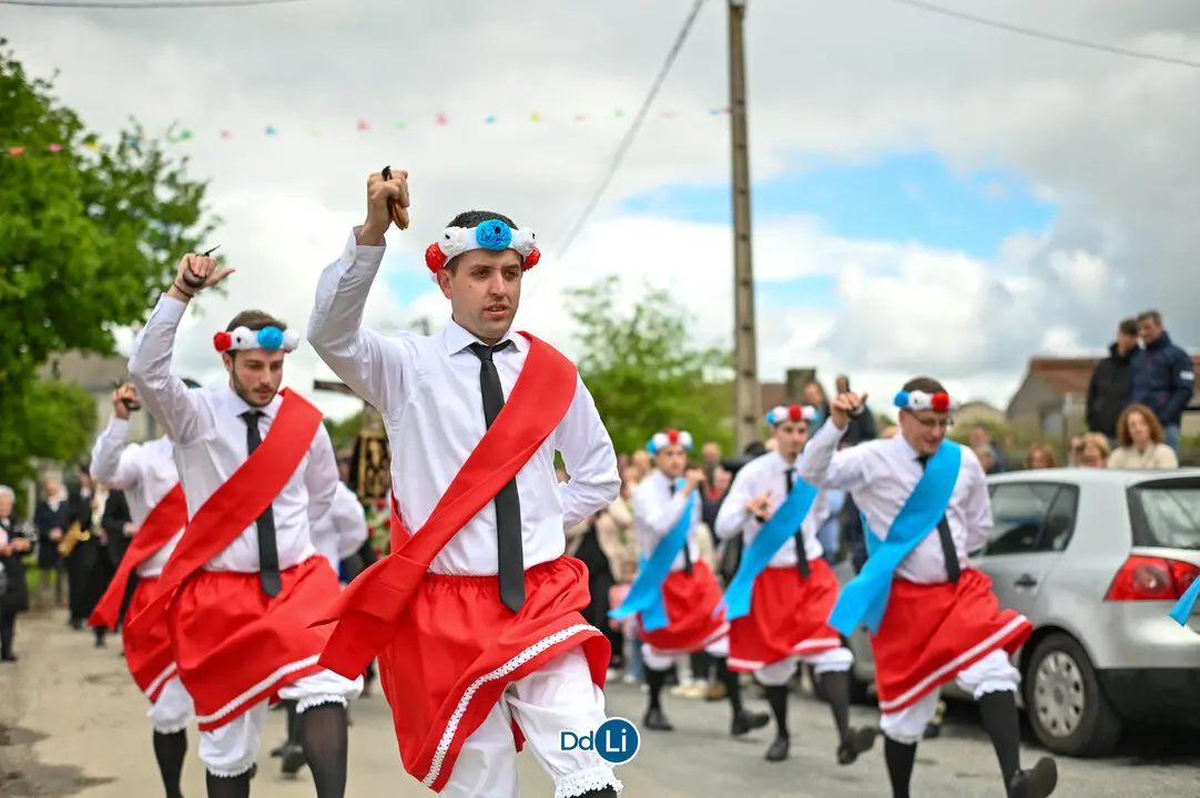 DANZANTES DE LAMAS 25-52