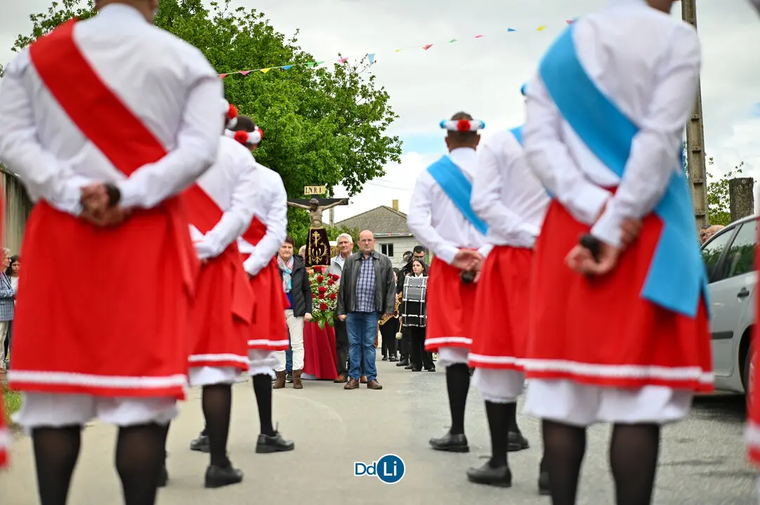 DANZANTES DE LAMAS 25-53
