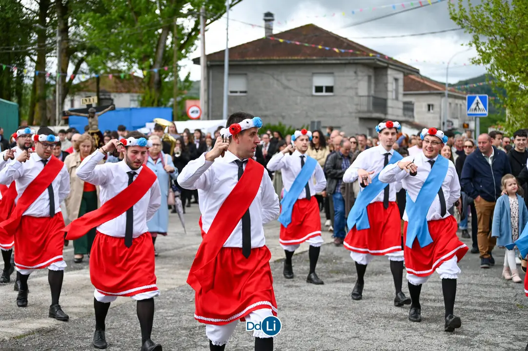 DANZANTES DE LAMAS 25-73