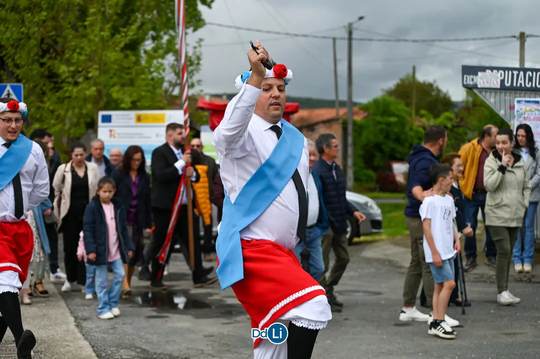 DANZANTES DE LAMAS 25-76