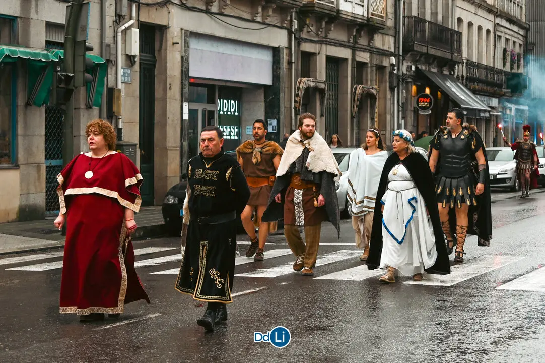 DESFILE HISTORICO-06