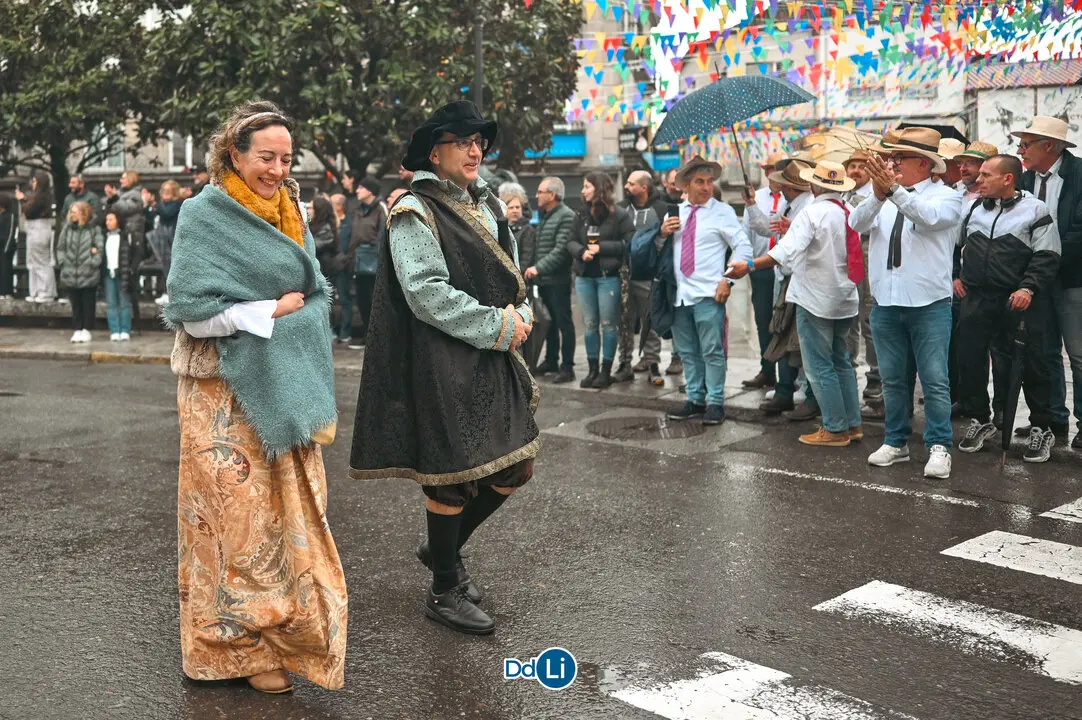 DESFILE HISTORICO-76