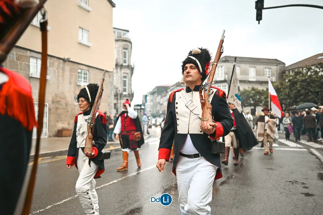 DESFILE HISTORICO-82
