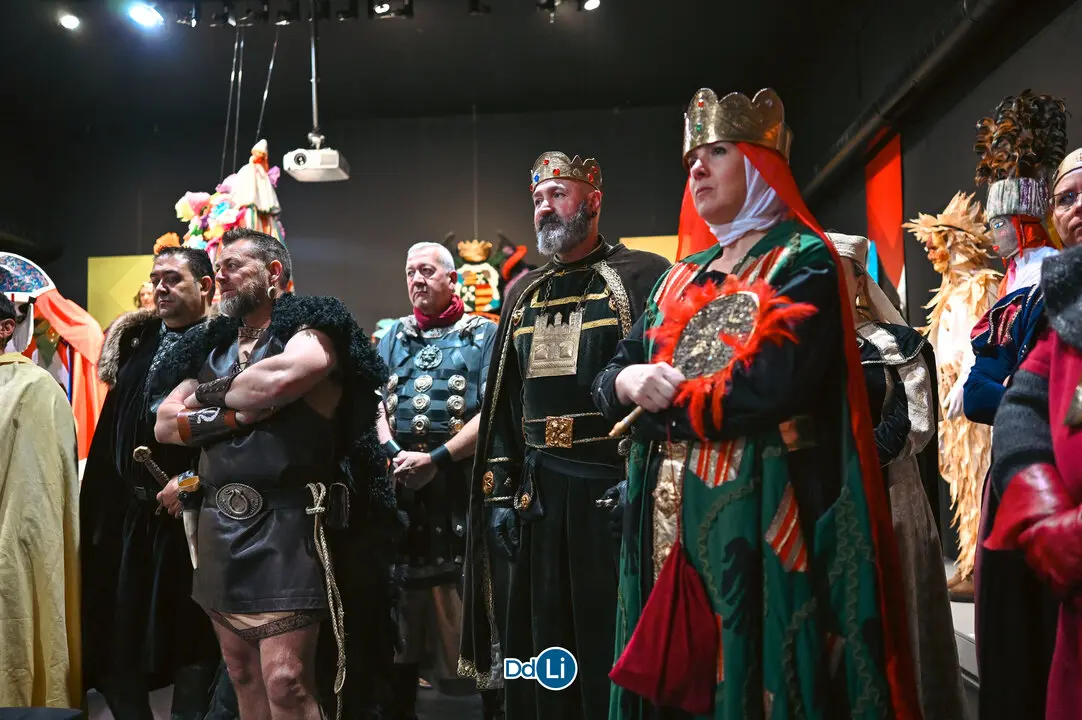 DESFILE HISTORICO-100