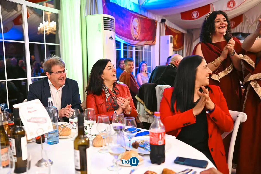 CENA HISTORICA-07