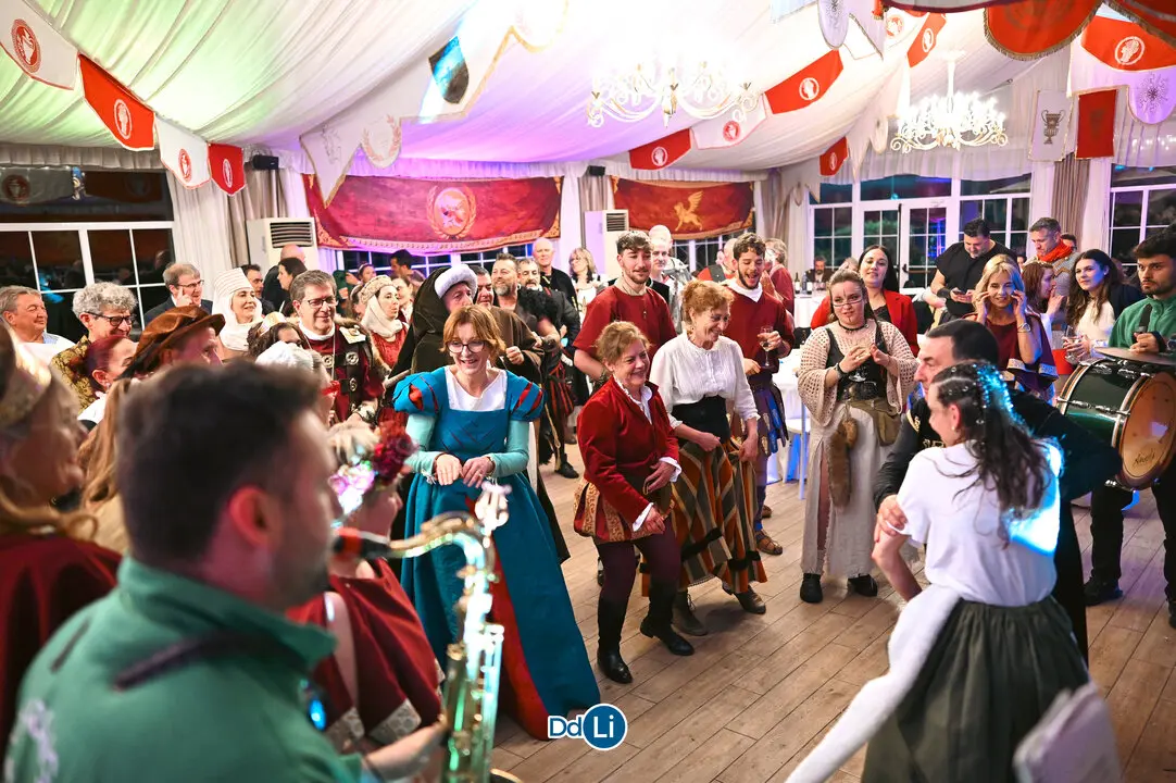 CENA HISTORICA-16