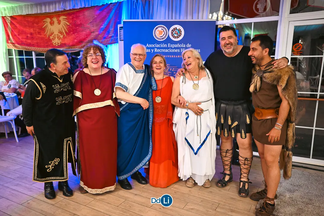 CENA HISTORICA-70