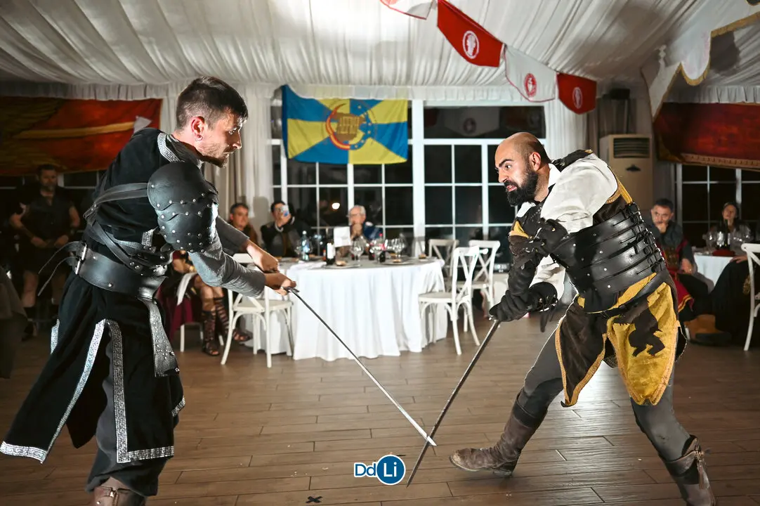 CENA HISTORICA-74