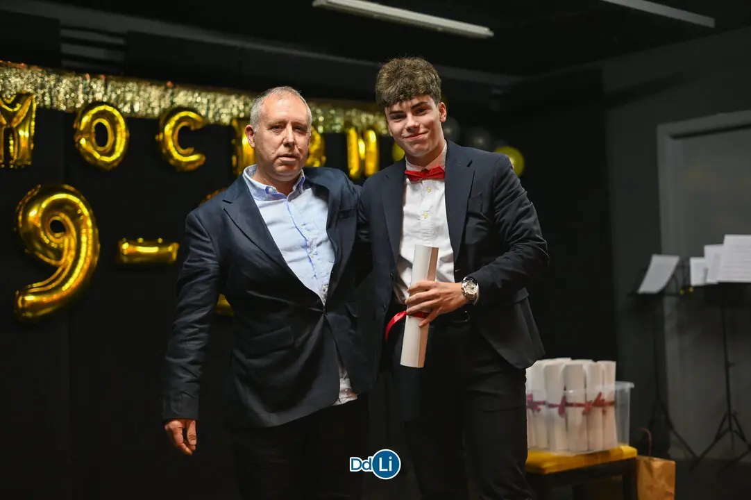 GRADUACION DIARIO-076