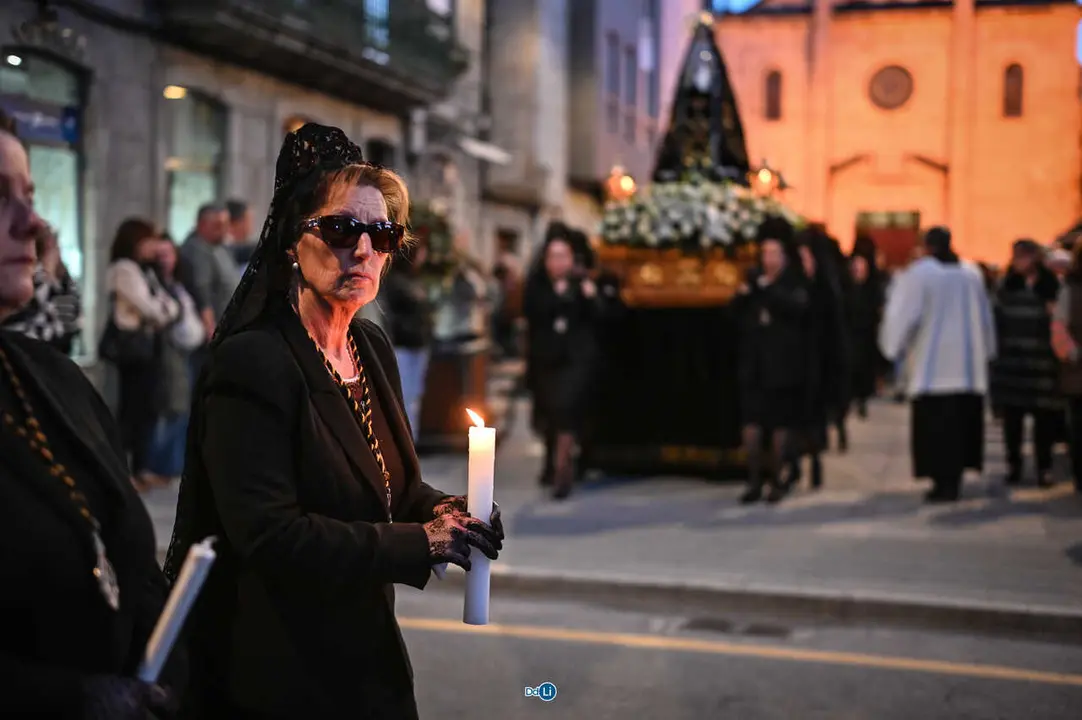 santo enterro 2026-51