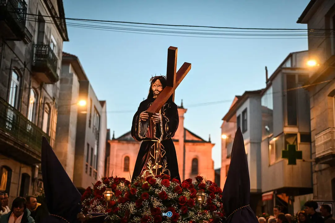 santo enterro 2026-72