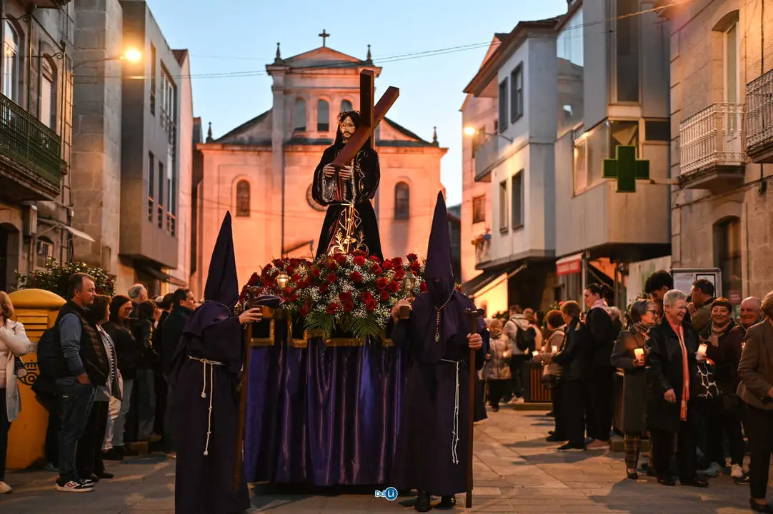 santo enterro 2026-73