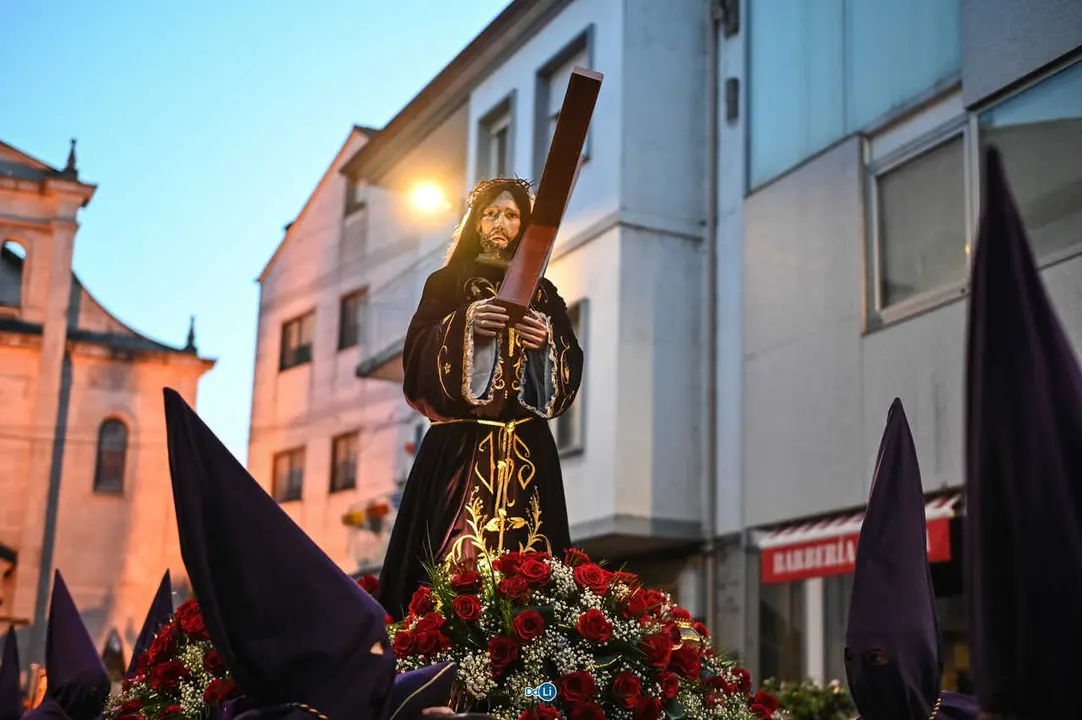 santo enterro 2026-80