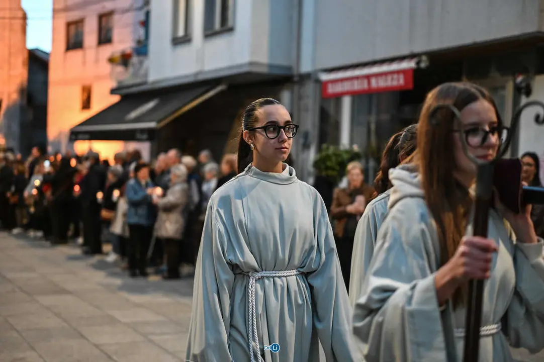 santo enterro 2026-84