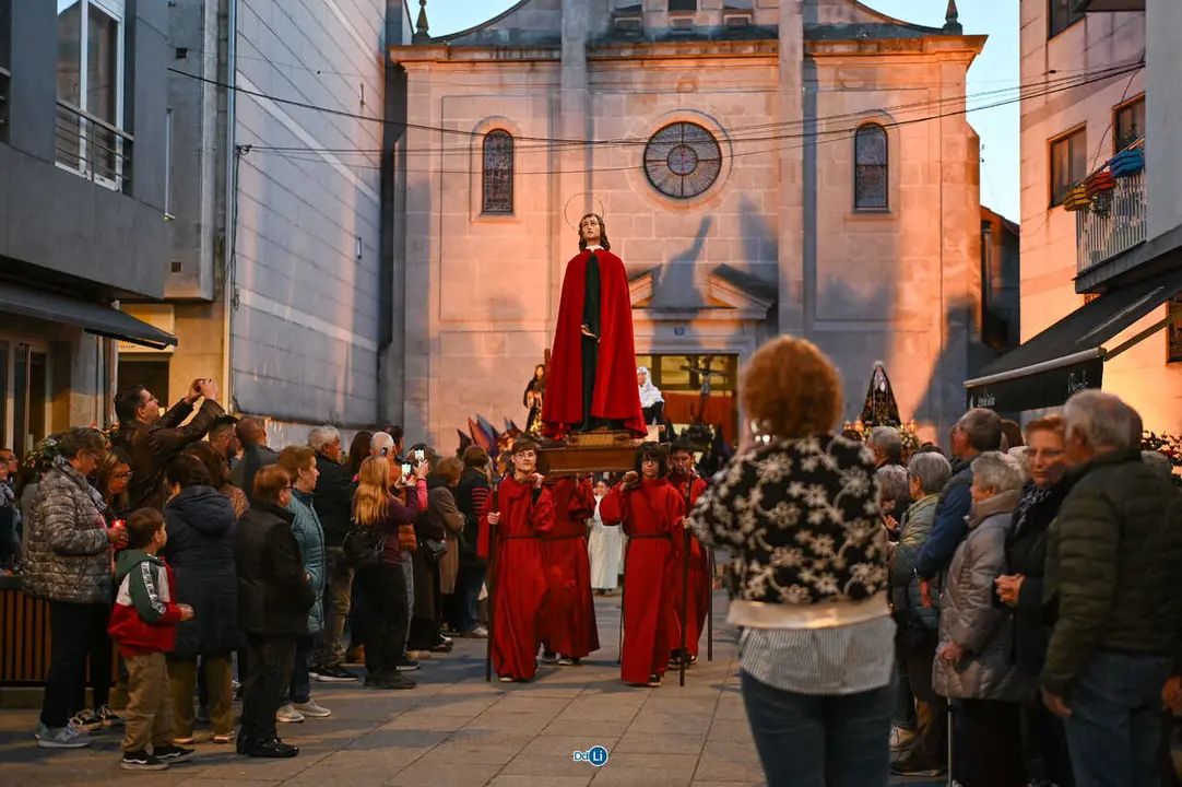 santo enterro 2026-89