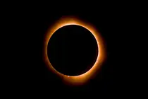 dramatic-total-solar-eclipse-glowing-against-black-2026-03-18-07-00-02-utc