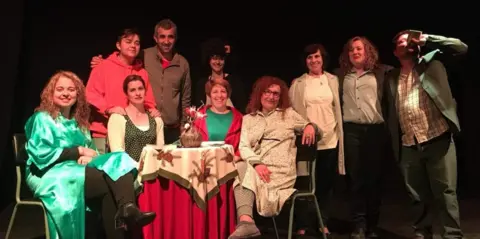 Fotograf&iacute;a dunha das obras realizadas polo grupo de adultos do Teatro Aneis