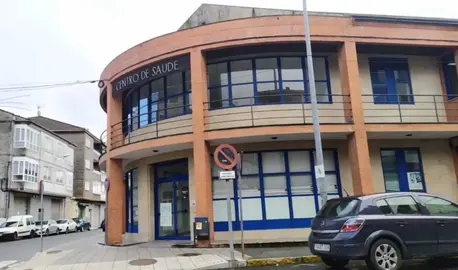 Centro de Sa&uacute;de de Xinzo, este luns (FILEminimizer)