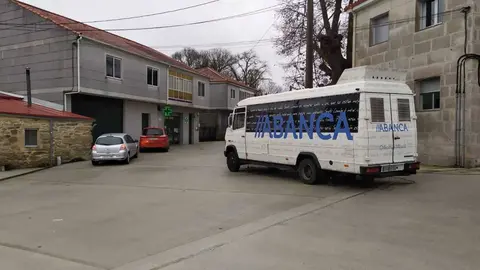 Reportaxe feira nos Blancos. Abanca. Centro de sa&uacute;de. Pescadeiro. Concello Os Blancos (8)