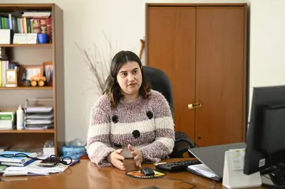 Asunci&oacute;n Morgade, alcaldesa de Rairiz de Veiga, no seu despacho (FILEminimizer)