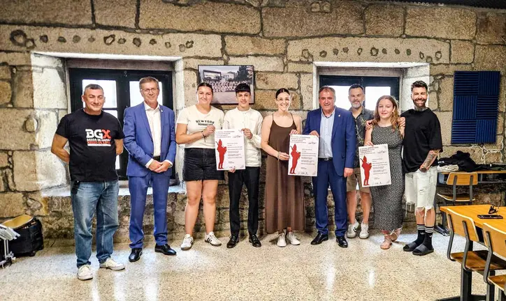 Presentaci&oacute;n do VII Festival Internacional de Bandas de Gaitas "Vila de Xinzo".