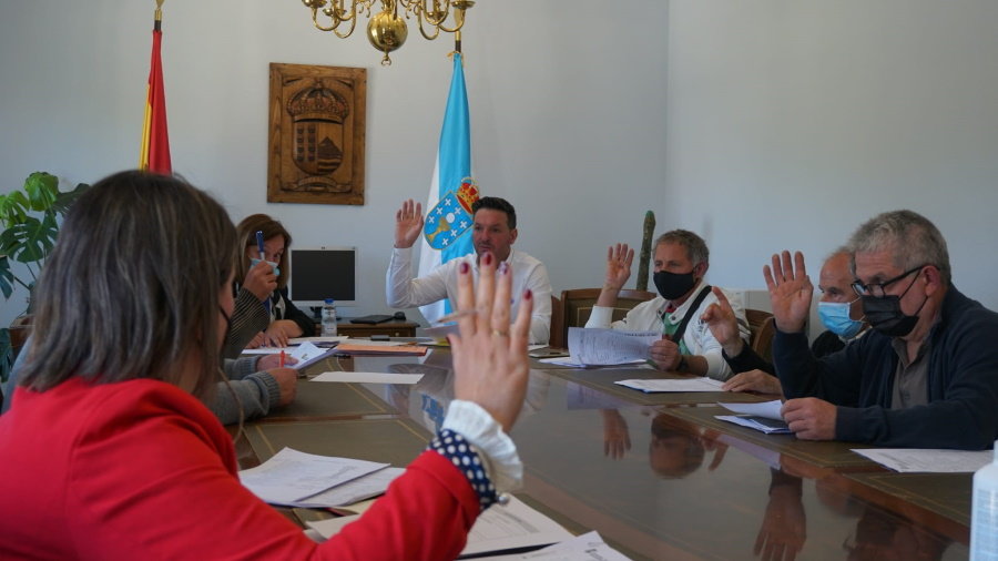 Pleno municipal en Trasmiras. Maio 2022 (1)