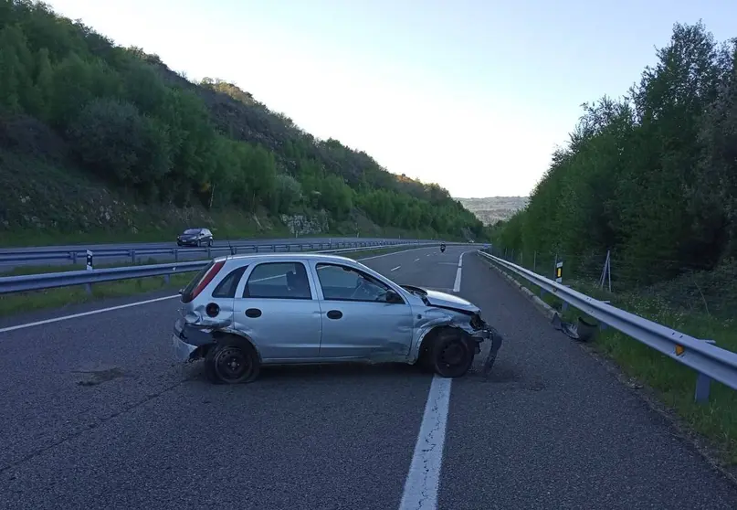 ACCIDENTE-AUTOVÍA A-52