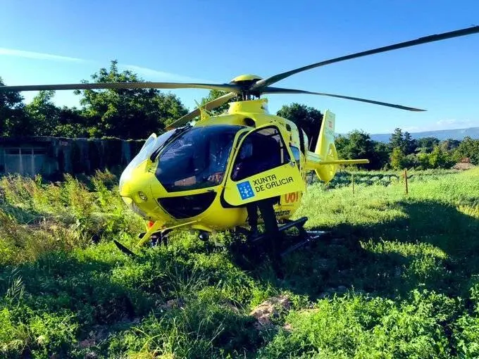 Se desplazó el helicóptero medicalizado. | FOTO: @HelicoOurense