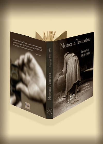 Libro Memoria Temoeira. FOTO Plácido L. Rodríguez
