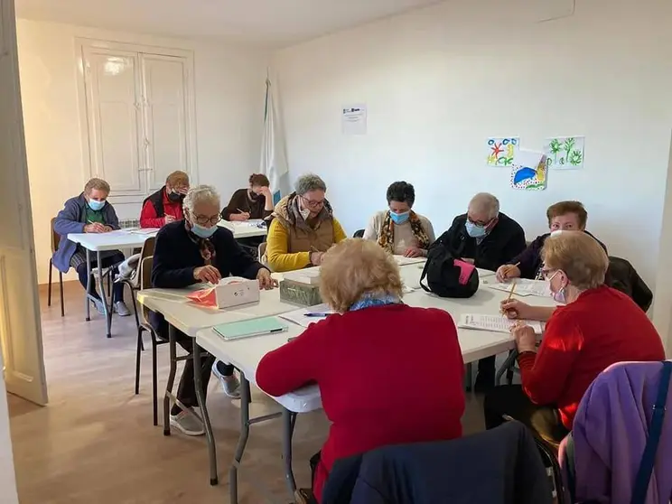 Taller de memoria en Vilar de Barrio. | FOTO: Concello de Vilar de Barrio.