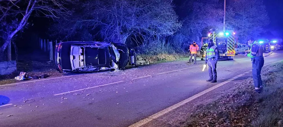 Imagen del accidente en la carretera OU-1112