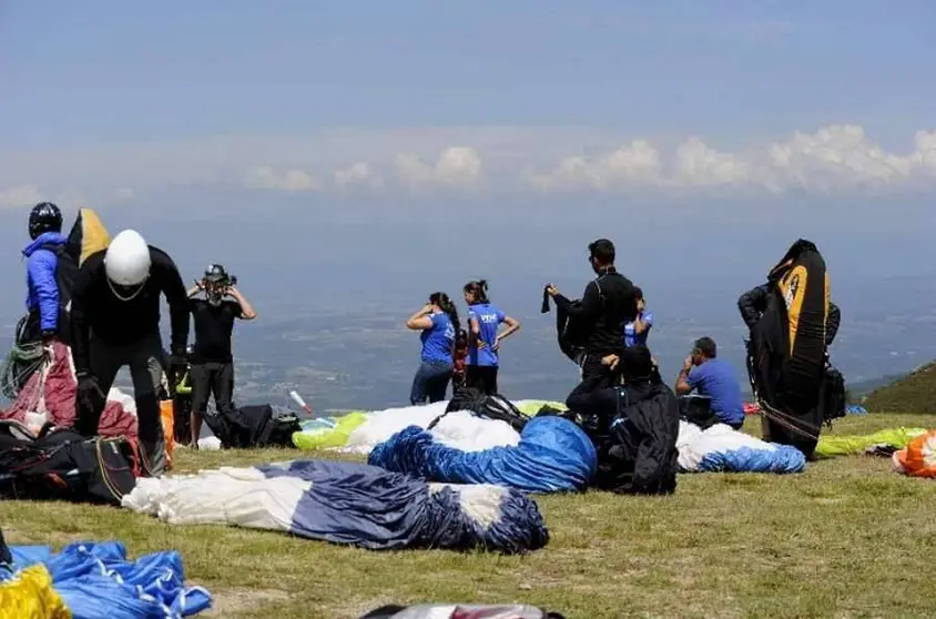 Parapente Baltar Xinzo. Zona de despegue en área afectada por proxecto de LAT. Alegacións parapente (4) (FILEminimizer)