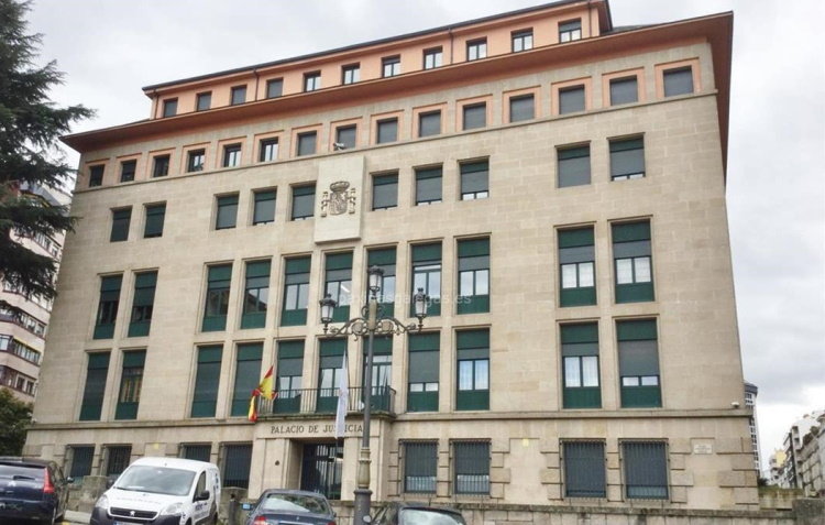 Edificio de la Audiencia Provincial, en Ourense.