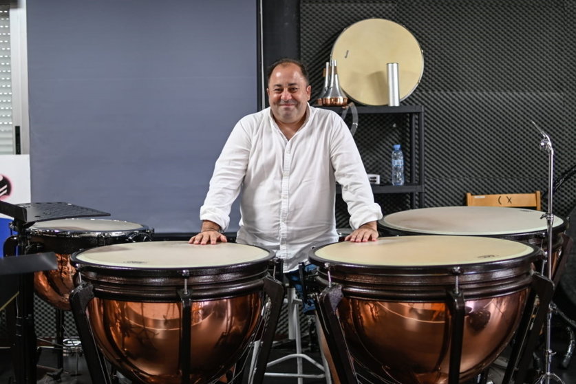 José Luis Tielas, director da Escola de Música da Limia e da Agrupación Musical da Limia. | FOTO: Noelia Caseiro.