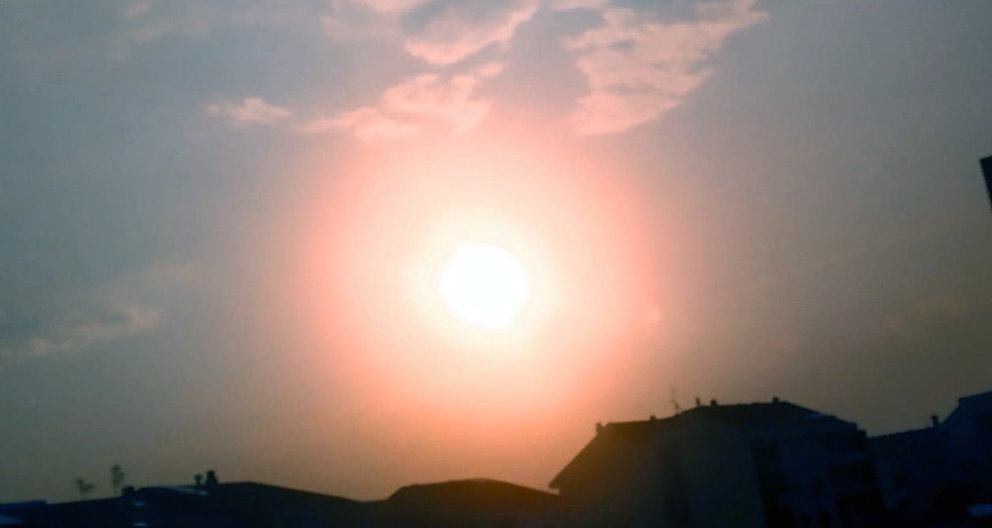 Imaxe do sol desde Xinzo ás 08: 30 horas deste venres.