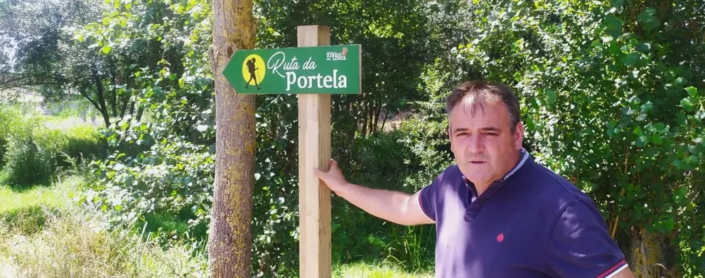 Amador Díaz, concelleiro de Medio Rural, este xoves no punto de inicio da nova ruta