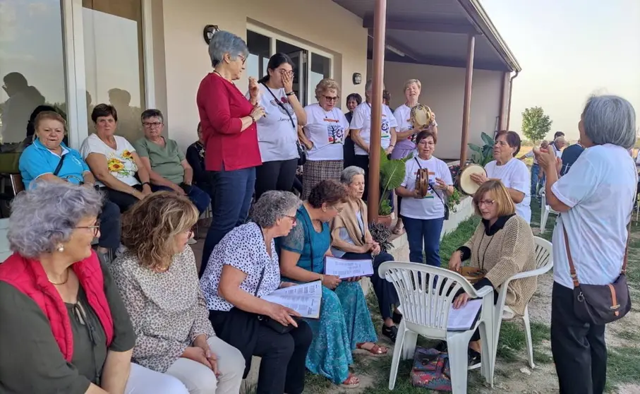 Celebración en Ganade a princios de mes do Día das Persoas Maiores, organizada pola Escola Rural de Saúde. FOTO Escola Rural de Saúde (FILEminimizer)