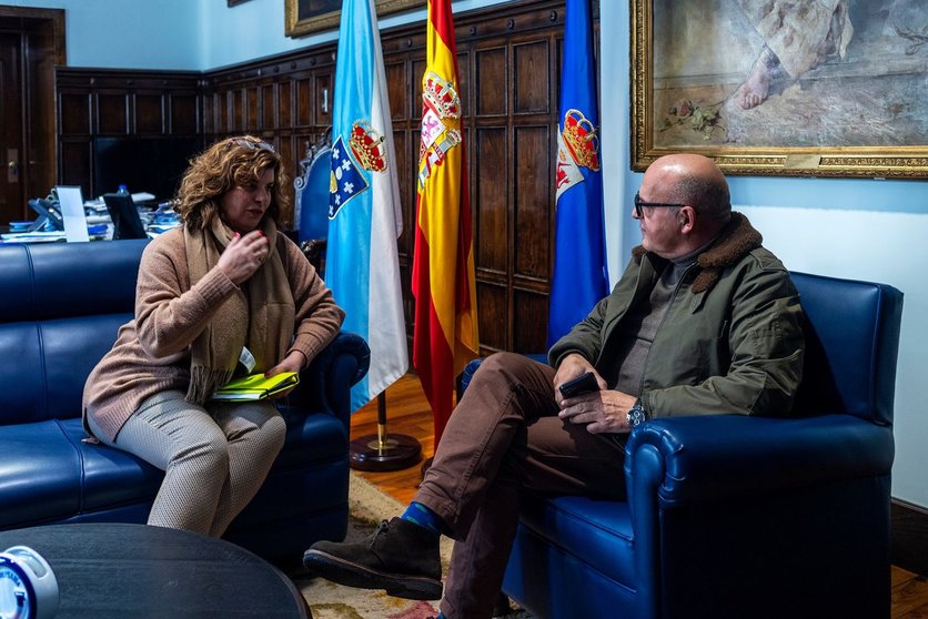 Reunión de Susana Vázquez, alcaldesa de Porqueira; co presidente da Deputación, Manuel Baltar.