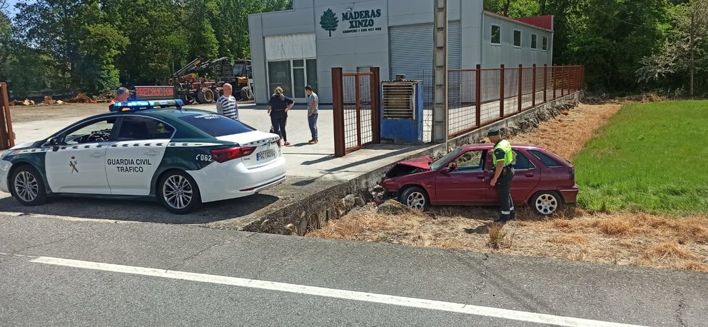 El accidente tuvo lugar a las afueras de Xinzo, sentido Madrid.