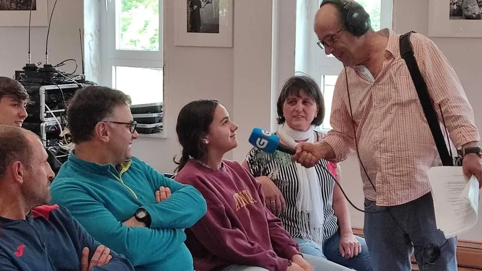 Alfonso Pardo falou cos veciños presentes na gravación do programa.