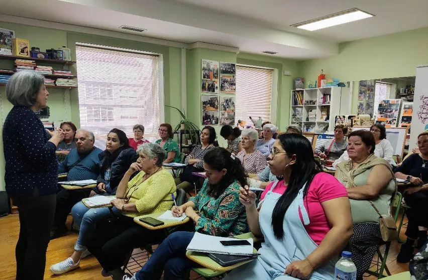 Rosa Trujillo nun dos cursos impartidos pola Escola Rural de Saúde.