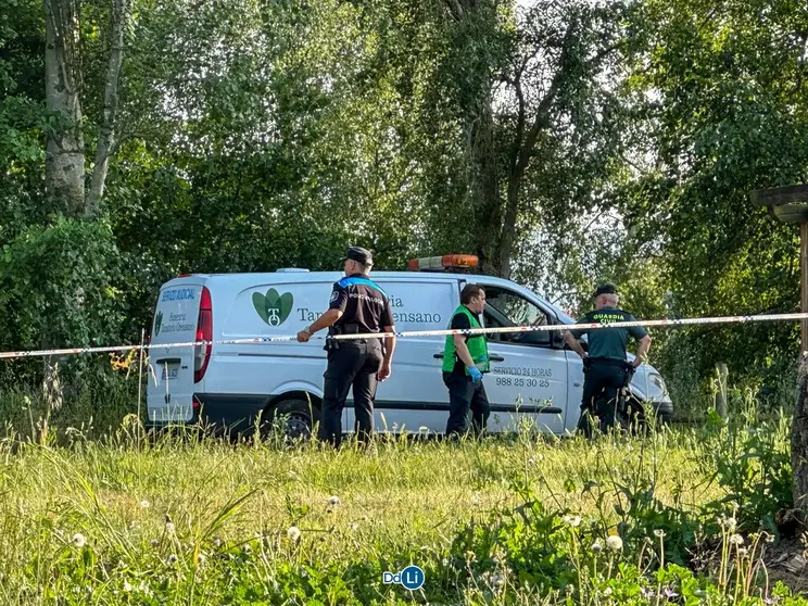El furg&oacute;n judicial trasladaba el cuerpo de Javier pasadas las 20:15 horas.