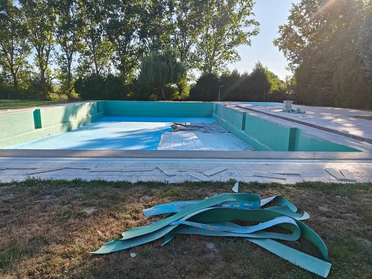 As piscinas de Vilaseca (Trasmiras) at&oacute;panse en obras a d&iacute;a 8 de xullo.