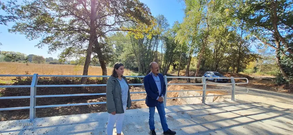 La alcaldesa de Rairiz, Asunci&oacute;n Morgade, con el presidente de la Confederaci&oacute;n, Jos&eacute; Quiroga.