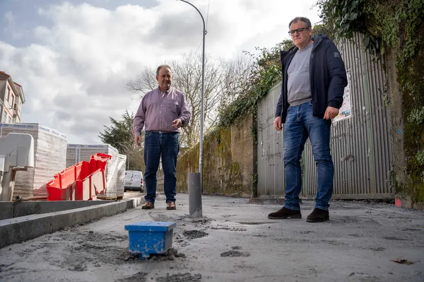 Trabajos de renovaci&oacute;n de la red de abastecimiento realizados en la Avenida de Madrid de Xinzo de Limia.