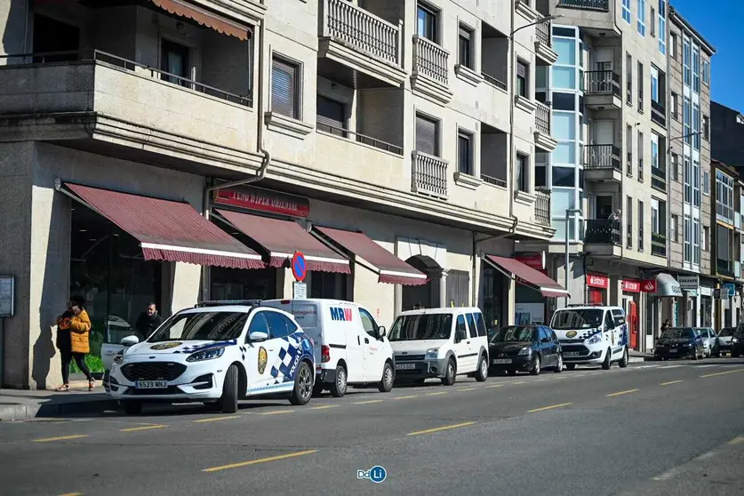 Intervenci&oacute;n de Polic&iacute;a Local y Guardia Civil en el domicilio donde se produjo el suceso.